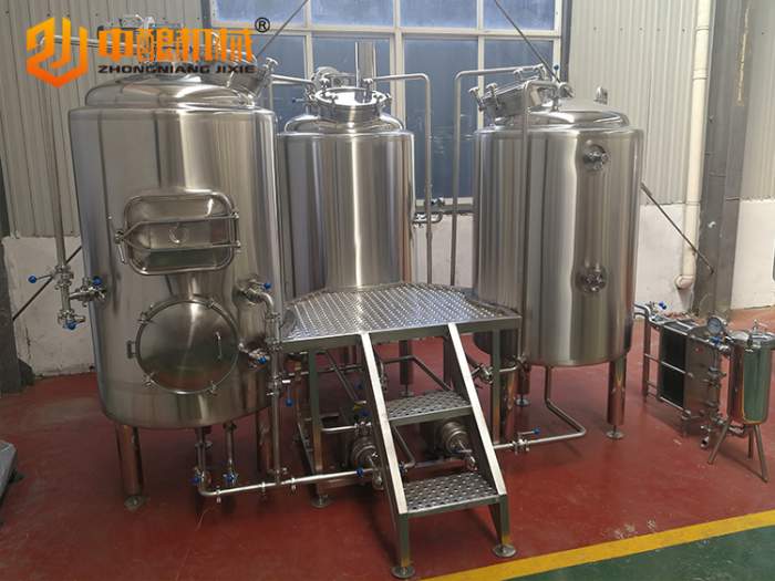 原漿啤酒生（shēng）產（chǎn）設（shè）備