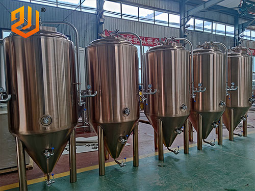 酒店（diàn）精釀啤酒釀造設備（bèi）